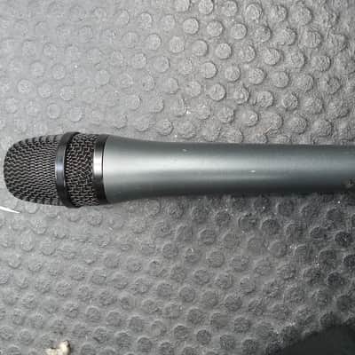 Sennheiser MD 425 Dynamic Microphone image 4