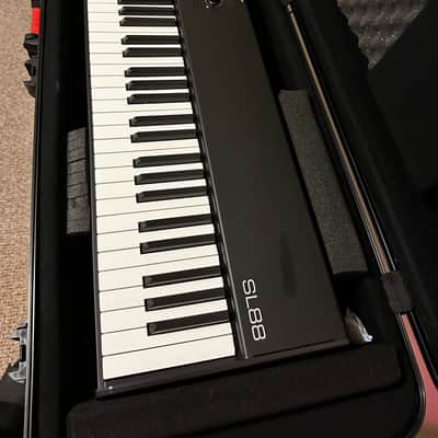 Studiologic SL88 Studio Hammer Action 88-Key MIDI Controller 2026 - Black image 2
