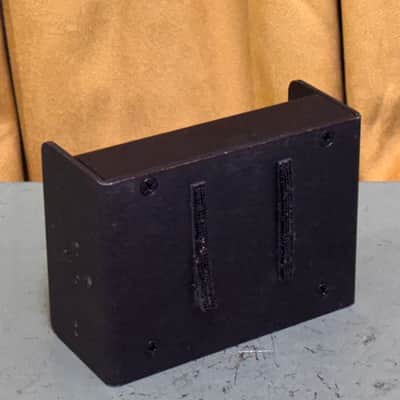 Furman HR-2 Headphone Box image 3
