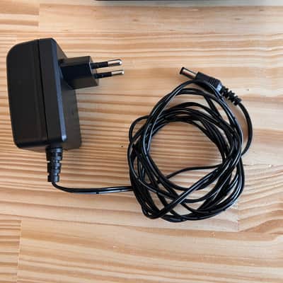 TC Helicon VoiceTone Synth in Original box with support CD, cable and Original Power Supply in Excellent Condition image 10
