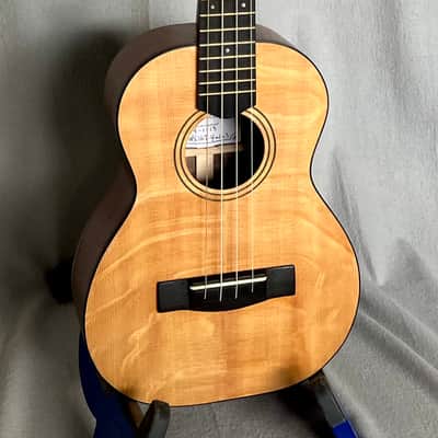 Willie Wixom Tenor Ukulele Tenor 2013 - Gloss image 1