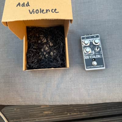 JPTR FX Add Violence Modded Super-Fuzz Pedal w/ Box image 2
