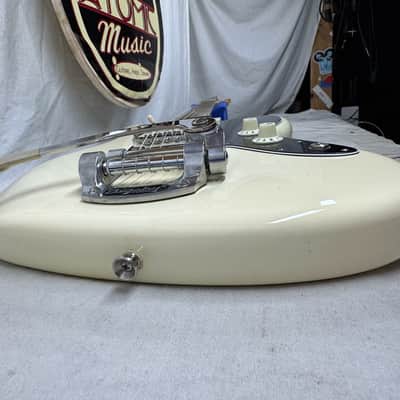 Fender 2016 Limited Edition American Special Jazzmaster Guitar with Bigsby Vibrato + Case 2016 - Olympic White / Rosewood fingerboard image 19