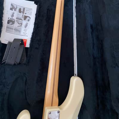 Fender American Jazz Bass USA Olympic White 1989 / Case image 9