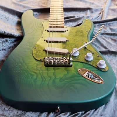 GB Liuteria Traditional Strato VegaTrem - strat style – Tamo Green image 2