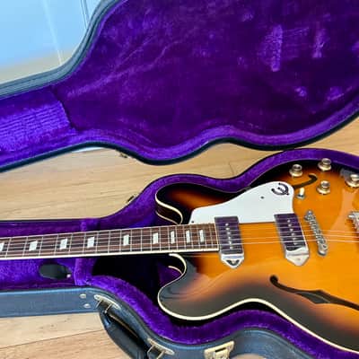Epiphone Elitist Casino, w/Case, Near Mint, 2008 - Vintage Sunburst image 3