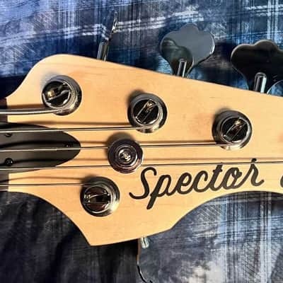 Spector Coda 5 DLX - Cherry - 9.2 Lbs. - G03978 - Authorized Dealer image 5