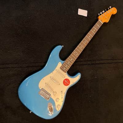 Squier Classic Vibe '60s Stratocaster Laurel fretboard Lake Placid Blue #ISSI21002256 (7 lbs. 9.7 oz.) image 1