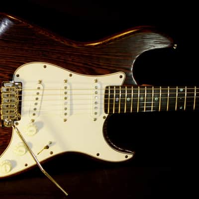 J. K. LADO WENGE STRAT 2002 WENGE. ONLY ONE BUILT. A MAJESTIC GUITAR. GREAT SOUND AND HIGH QUALITY. image 3