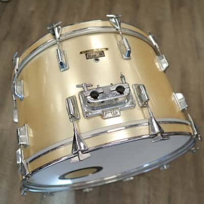 Pre-Owned Pearl 14x24" Wood-Fiberglass Bass Drum (Gold Satin Wrap) image 4