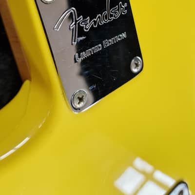 Fender Stratocaster 2005 Graffiti Yellow HSS Limited Special Edition 1 of 100 Fat Strat FSR electric guitar image 4