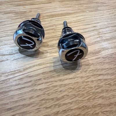 Fender "F" Logo Infinity Strap Locks 2010s - Chrome image 2