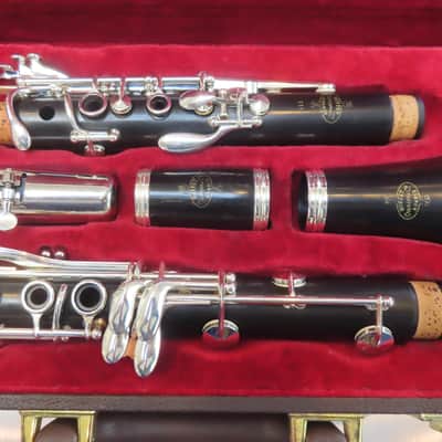 BUFFET E11 CLARINET-IMMACULATE FRESH SERVICE BY BUFFET DEALER + Xtras & Wty image 5