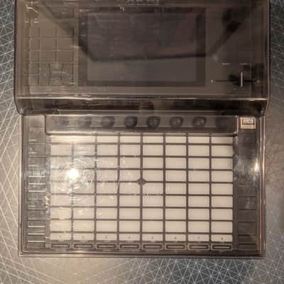 Akai Force Standalone Music Production - Light signs of use, includes Decksaver, SSD and original packaging. image 9