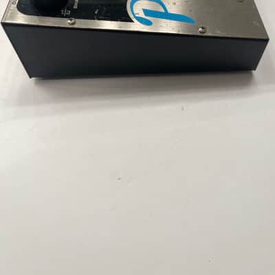 Electro Harmonix Original Pulsar Variable Shape Tremolo EHX Guitar Effect Pedal image 4