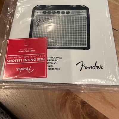 Fender '68 Custom Pro Vibro Champ Reverb 5-Watt 1x10" Guitar Combo 2021 - Present - Black image 10