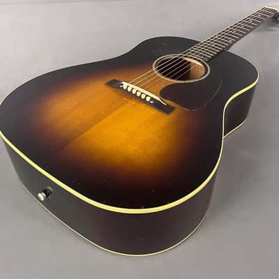 Gibson Custom 1942 Banner J-45 Reissue Murphy Lab Light Aged Vintage Sunburst ~ As New! image 1