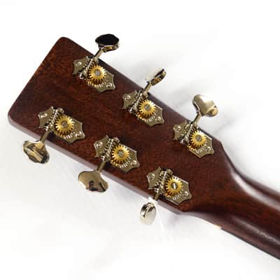 Martin 0-10E Retro Jason Isbell Signature - Natural image 11