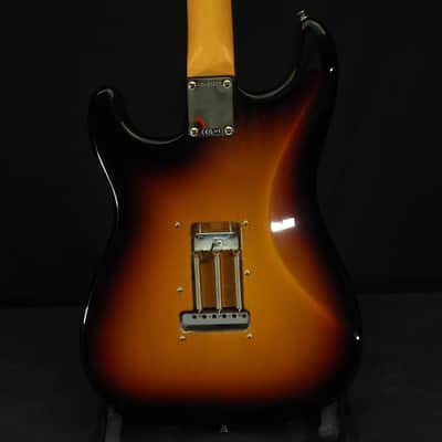 Fender American Vintage 2 1961 Stratocaster 2024 - 3-Tone SUnburst image 5