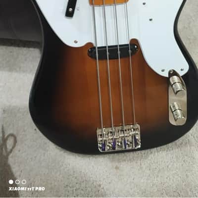 Squire by (Fender) 51' Re-Issue Classic Vibe 2021 - Sunburst with Accessories. image 1