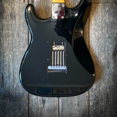 2012 Fender Custom Shop '69 Stratocaster in Black finish with hard shell case image 3