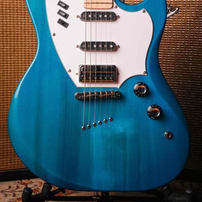 Guild Surfliner Catalina Blue 6-String Solid Body Electric Guitar with Maple Fingerboard, Mint image 10