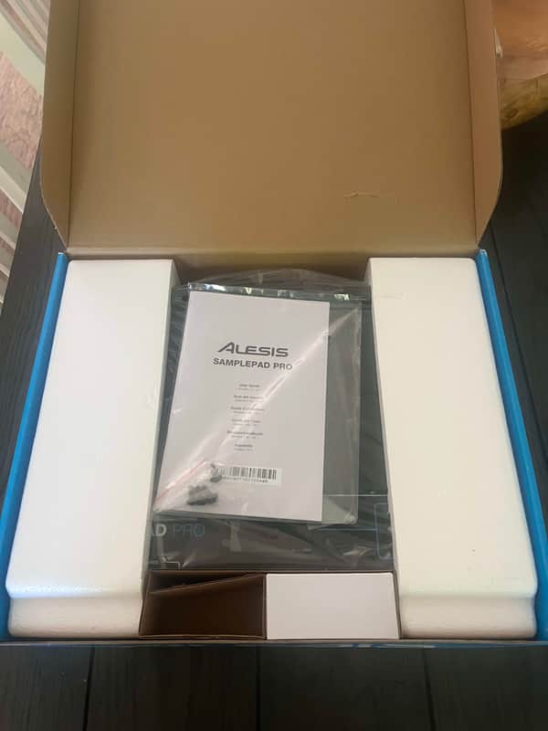 Alesis SamplePad Pro 8-Pad Percussion and Sample-Triggering Instrument 2010s - Black image 1