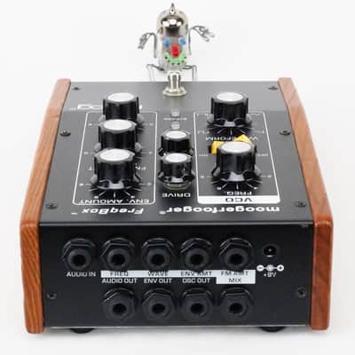 Moog Moogerfooger MF-107 FreqBox Synthesizer Pedal +Fast Neuwertig+ Garantie image 6
