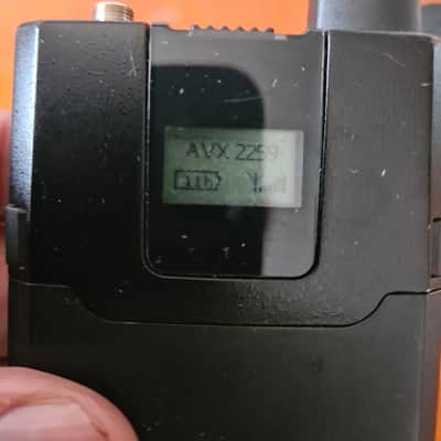 Sennheiser Sennheiser AVX Digital Wireless Set | SK AVX + EKP AVX | Battery | XLR-TRS Cable | Complete Kit image 15