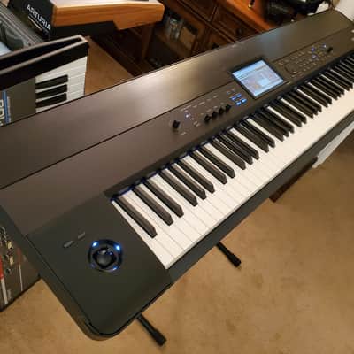 MUST SEE!!! KORG KROME 88 WORKSTATION FULLY SERVICED AND READY TO ROCK! image 10