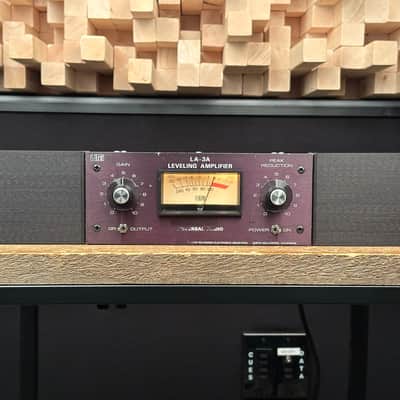 Vintage Urei Teletronix Universal Audio LA-3A Leveling Amplifier 1970s. All original. LA3A LA 3A. 2644 image 2