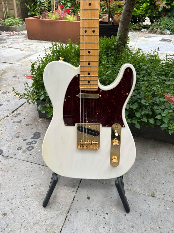 Fender Limited Edition Select Light Ash Telecaster 2016 - White Blonde image 1