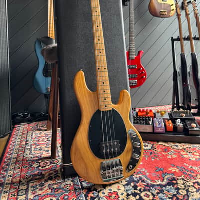 Ernie Ball Music Man StingRay 1991 – Birdseye Neck – w/ Case image 17