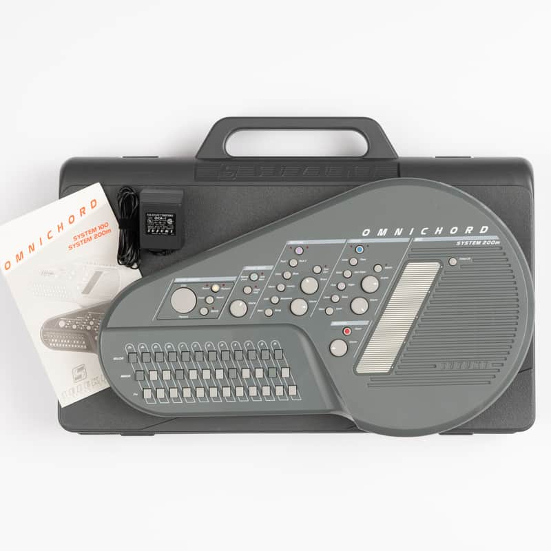 PRO SERVICED - Suzuki OM-200M Omnichord w/ Original Manual, Hard Case, and Power Supply image 1