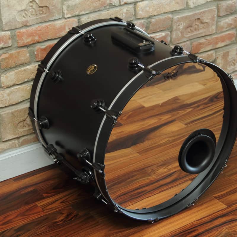 2001 DW Collector’s matte black