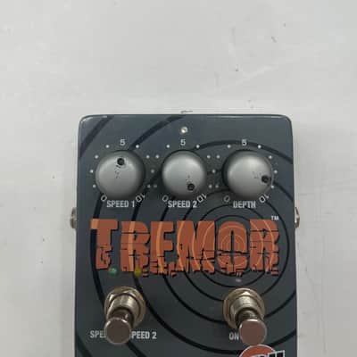 BBE Tremor V1 Optical Tremolo Analog Dual Mode Rare Guitar Effect Pedal image 2