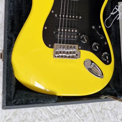 Fender Stratocaster 2005 Graffiti Yellow HSS Limited Special Edition 1 of 100 Fat Strat FSR electric guitar image 8