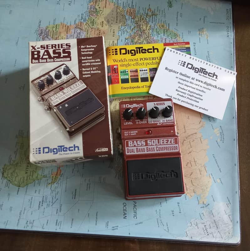 DigiTech Bass Squeeze Dual Band Bass Compressor Pedal | Reverb Canada