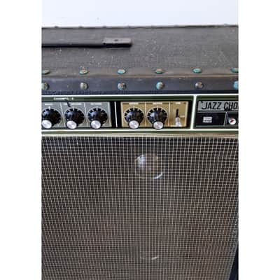 Roland Jazz Chorus 160 - Guitar Amplifiers - Good w/ wheels on image 3