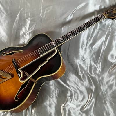 1953 D’Angelico New Yorker Archtop Acoustic Hollowbody Non-Cutaway Guitar Original Sunburst Finish w/Original Hard Shell Case image 3