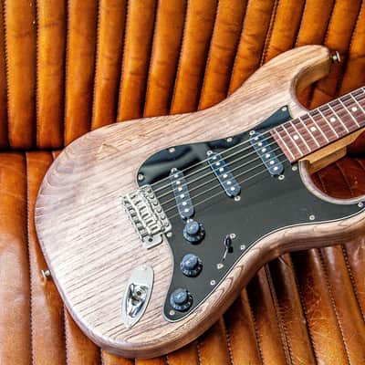 Momose Momose MC2 STD NJ CHG Oil Finish 2020 image 2