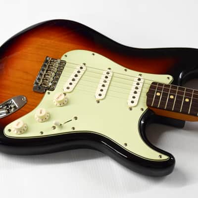 Fender Vintera II '60s Stratocaster - 3-Color Sunburst image 4