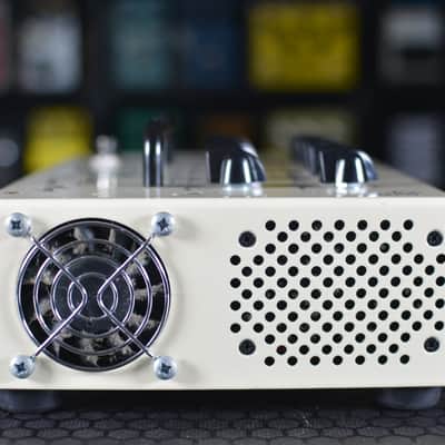 Victory Amps V4 The Duchess 180-Watt Hybrid Guitar Amp Pedal 2022 - Present - Cream image 5
