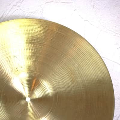 ZILDJIAN Zildjian 18 Medium Ride Zildjian 18-inch Medium Ride (07/27) image 8
