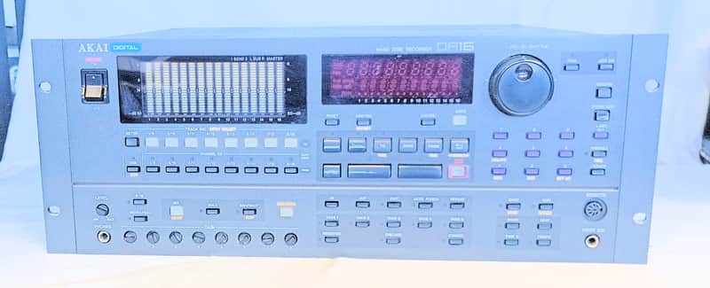 AKAI DR16 - Grey image 1