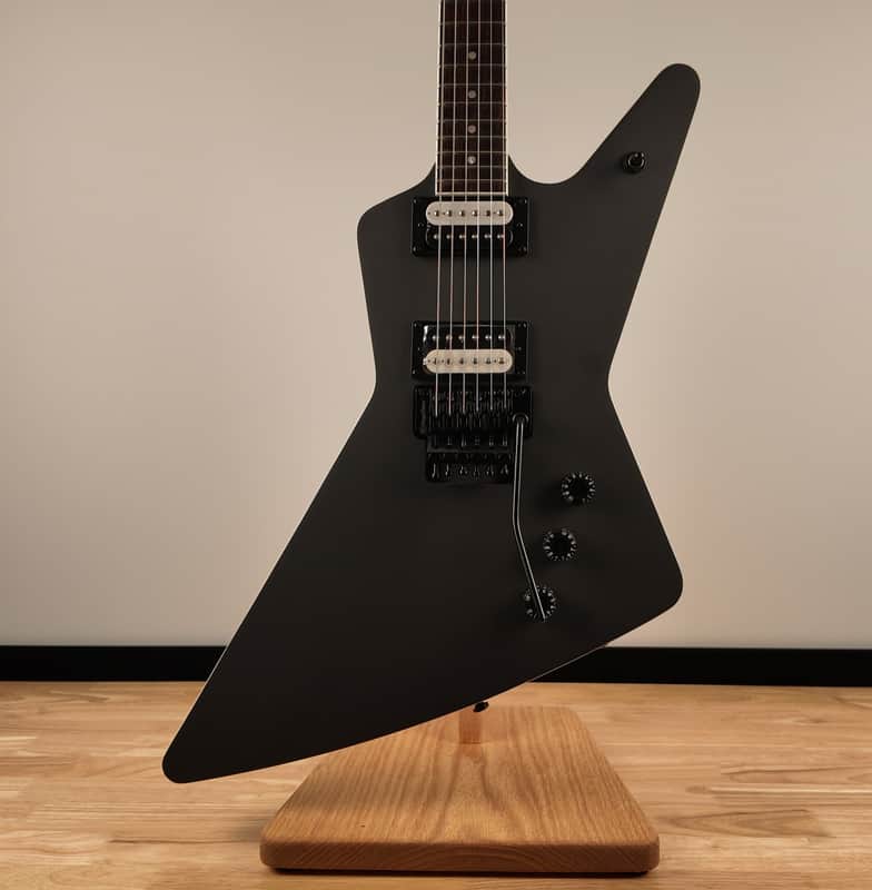 DEAN CUSTOM 350 FloydRose Trans Black 現状 DEAN CUSTOM 350 FloydRose Trans Black 現状 DEAN CUSTOM 350