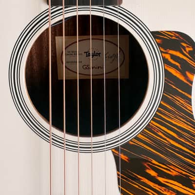 Taylor GS Mini-e Special Edition 2024 - Trans White image 3