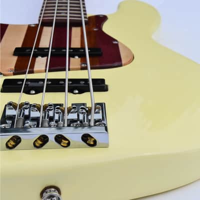 Ankh Instruments Woodie (new), 35" scale, L/H, 4 string, Jazz Bass,2021, 2021, Butter Cream image 8
