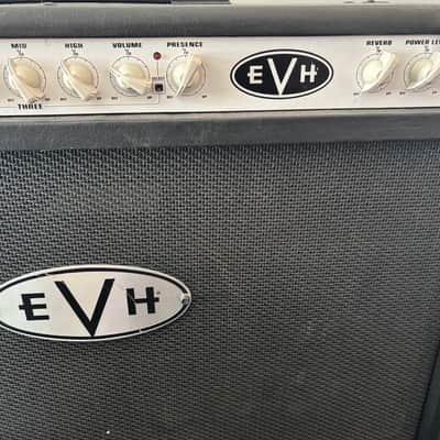 EVH 5150 III 6L6 3-Channel 50-Watt 2x12" Guitar Combo 2018 - Present - Black image 3