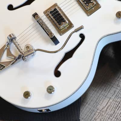 2022 Gretsch G7593T-BD Billy Duffy Signature Falcon w/ Bigsby Hollow-Body Electric Guitar White + COA OHSC image 7